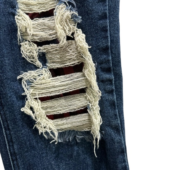 Judy Blue Buffalo Plaid Patch Mid Rise Cuffed Boyfriend Jeans Dark Blue 5/27 - Picture 8 of 15